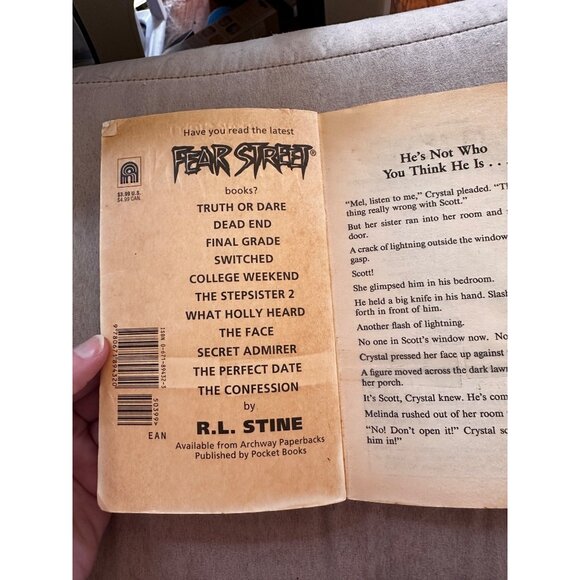 The Boy Next Door R.L. Stine Paperback Vtg 1st Edition Fear Street Pocket Books - Picture 8 of 16